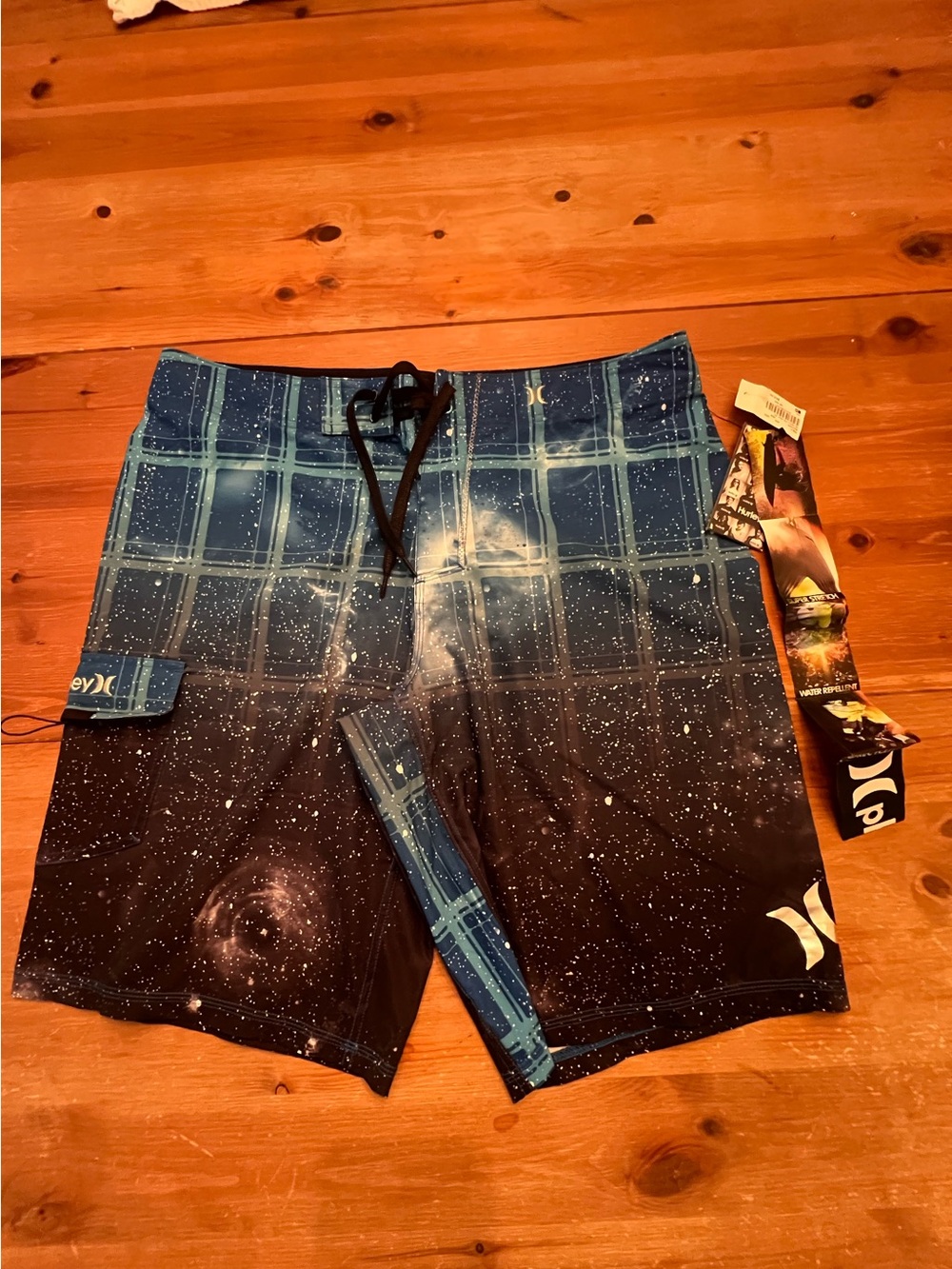 NWT Hurley Men’s Blue Galaxy Plaid Swim Shorts size 34